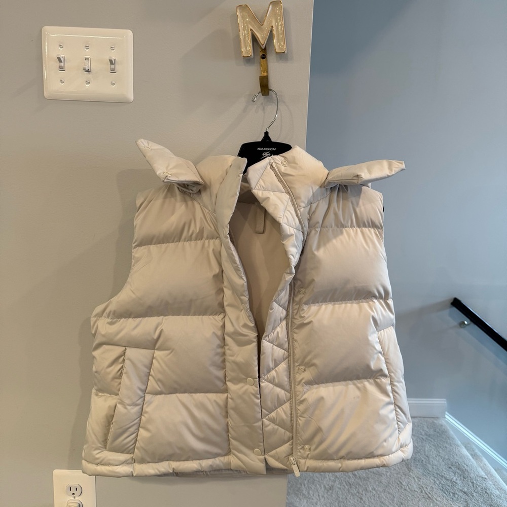 lululemon athletica Cream Puffer Vest